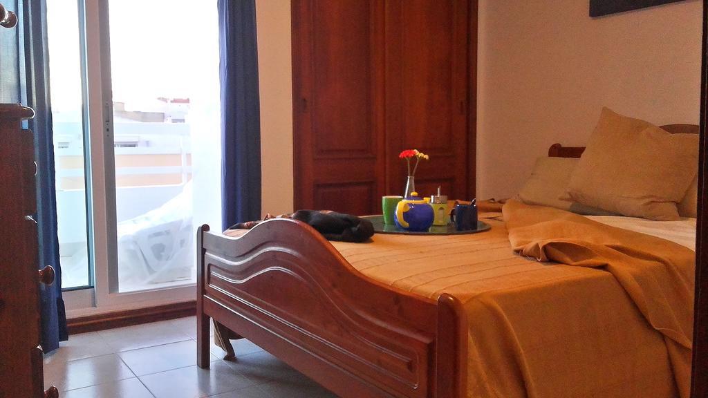 Charming With Sea View Apartment Монте Гордо Стая снимка