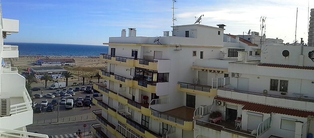 Charming With Sea View Apartment Монте Гордо Стая снимка